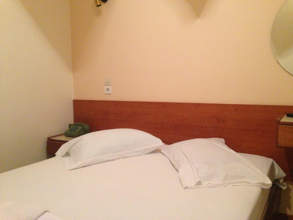 Noufara Hotel Камена-Вурла Экстерьер фото