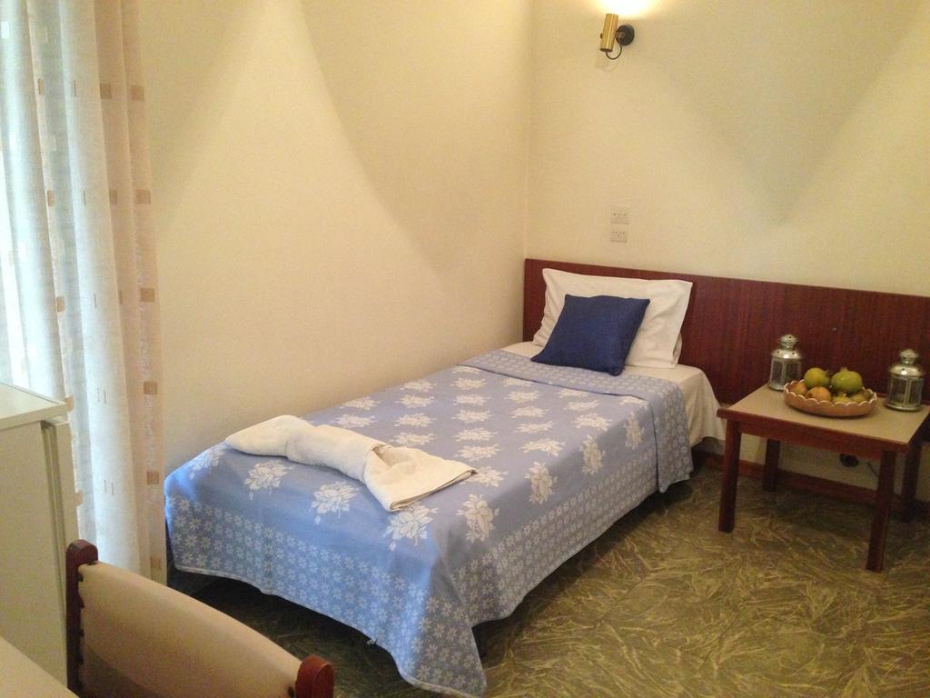 Noufara Hotel Камена-Вурла Экстерьер фото